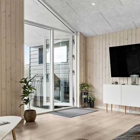 Beautiful Home In Tarm With Sauna 外观 照片