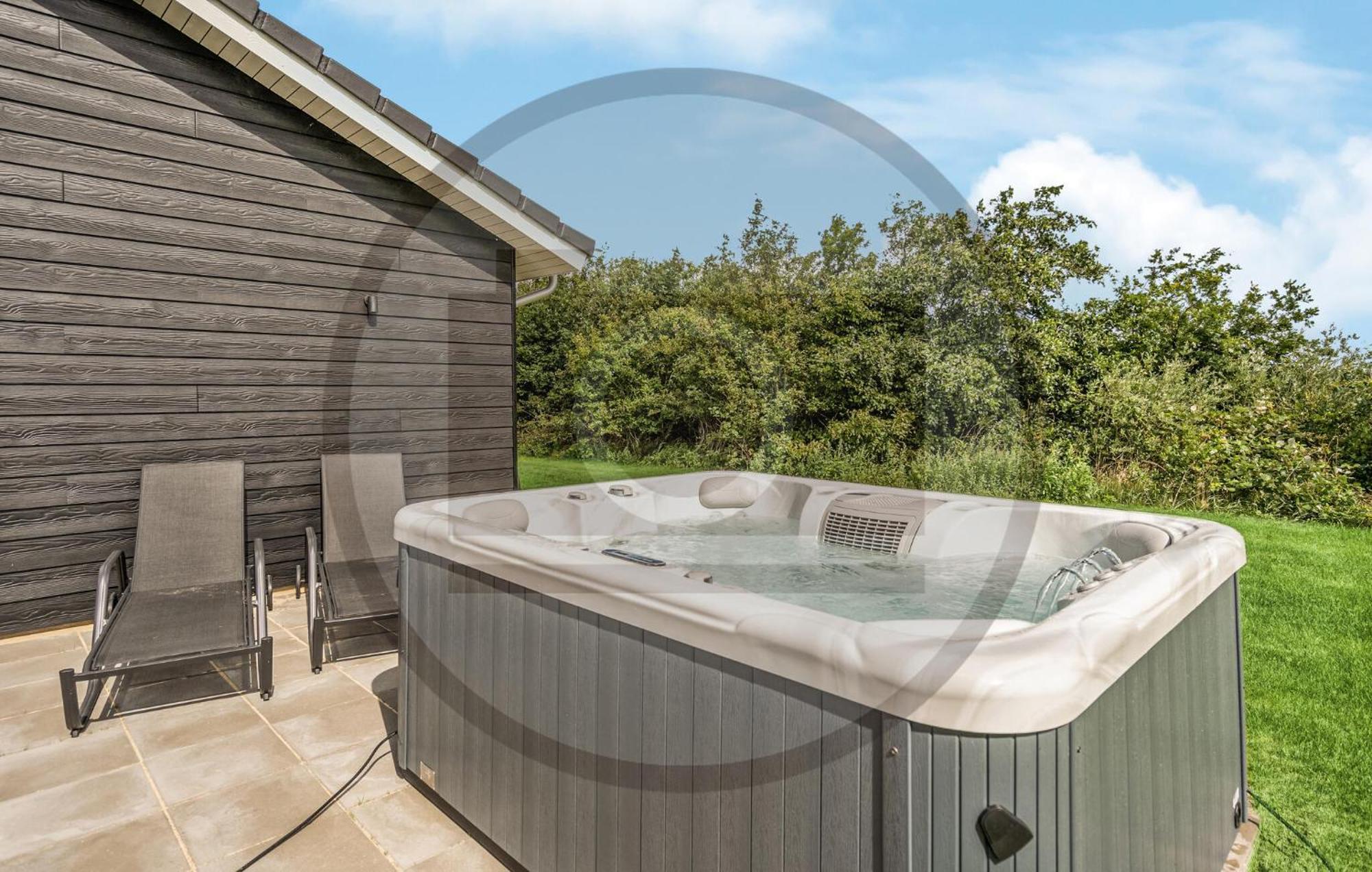 Beautiful Home In Tarm With Sauna 外观 照片