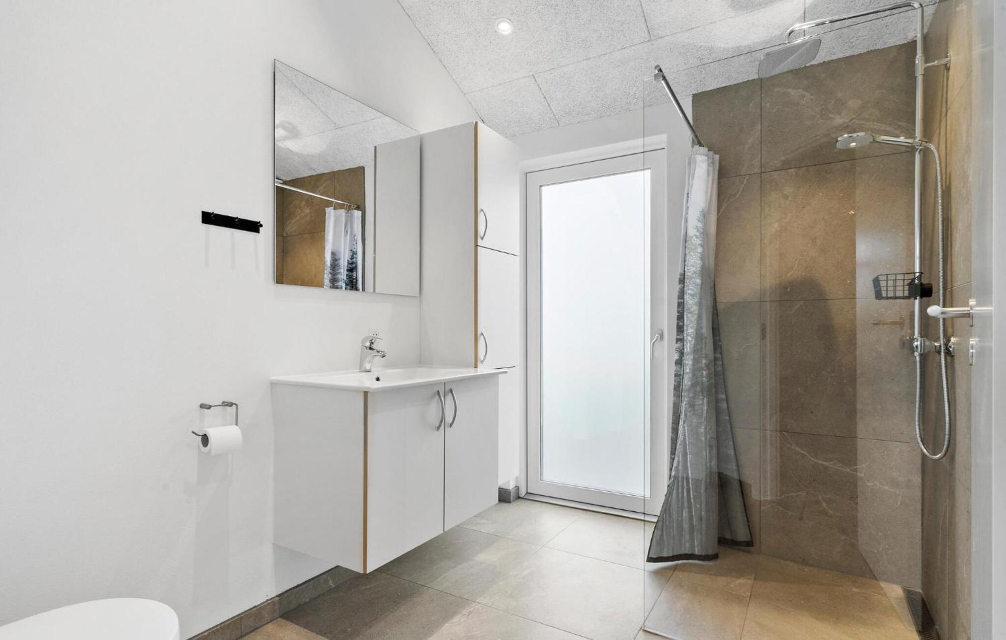 Beautiful Home In Tarm With Sauna 外观 照片