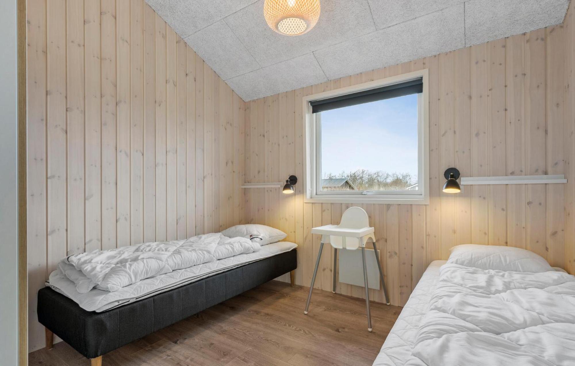 Beautiful Home In Tarm With Sauna 外观 照片