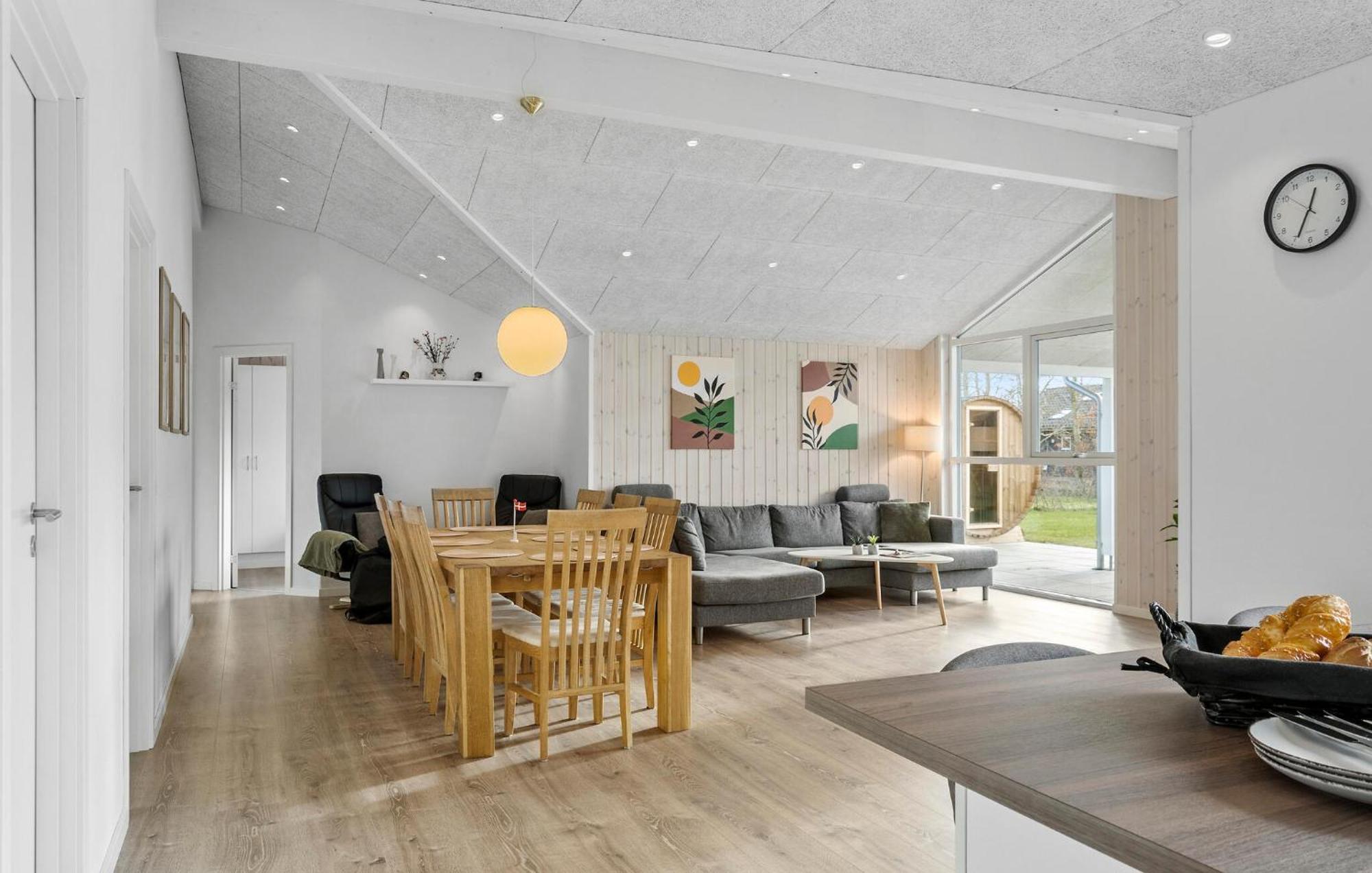 Beautiful Home In Tarm With Sauna 外观 照片