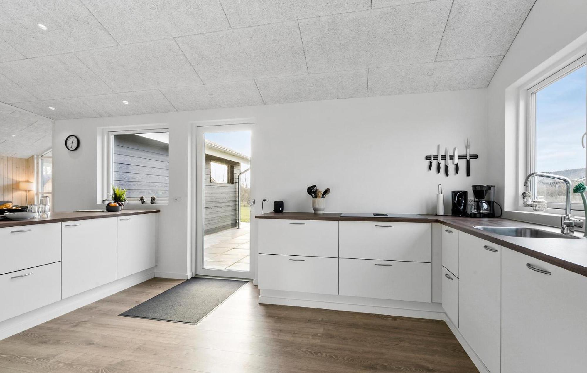Beautiful Home In Tarm With Sauna 外观 照片