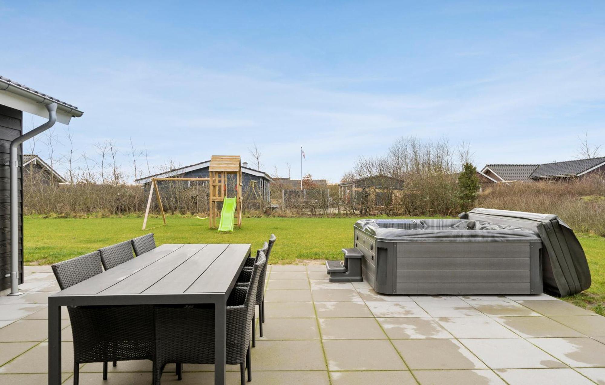 Beautiful Home In Tarm With Sauna 外观 照片
